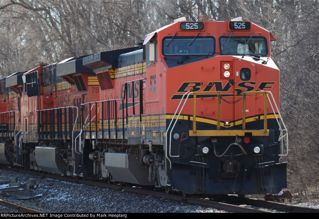 BNSF 525